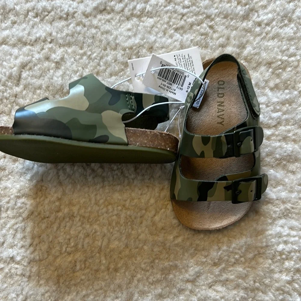 NWT Old Navy Camouflage Summer Sandals!!